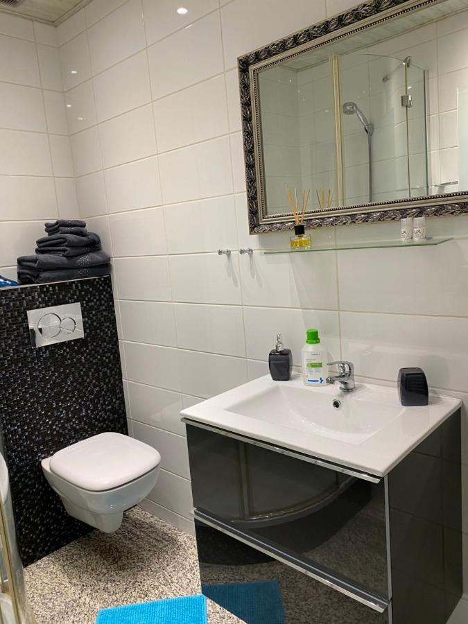 City Luxus Appartement Naehe Koeln Messe - Lanxess Arena Bagian luar foto